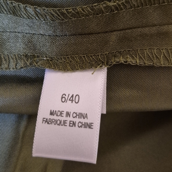 Vera Wang Olive Green Dress with Black Accents - Picture 6 of 8